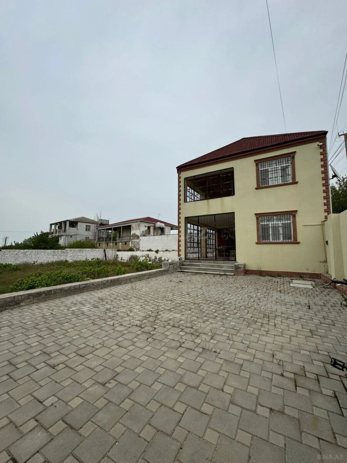 Satılır 4 otaqlı həyət evi 128 m²