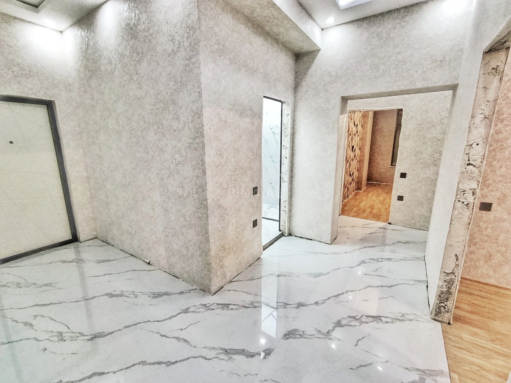Satılır 3 otaqlı mənzil 100 m²