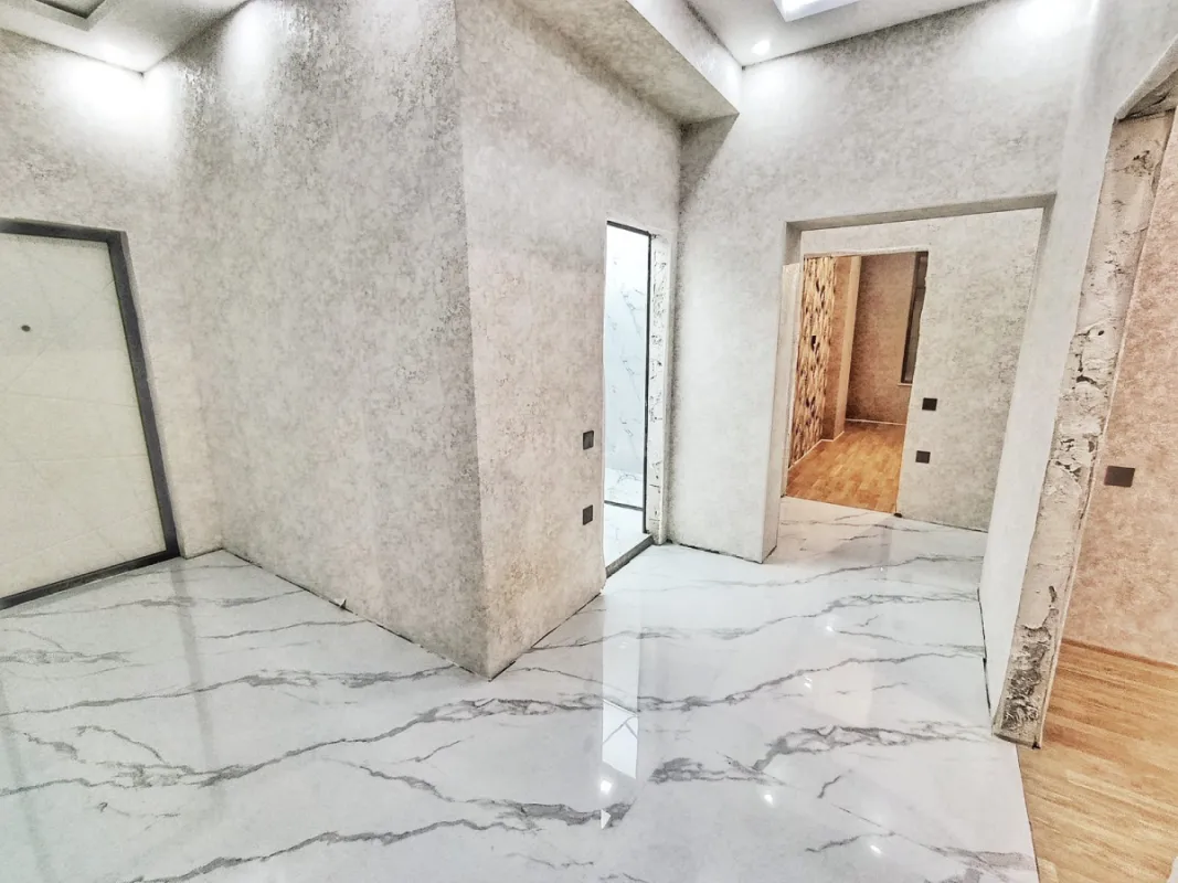 Satılır 3 otaqlı mənzil 100 m²