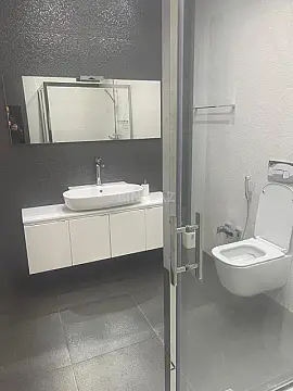 Kirayə verilir 4 otaqlı mənzil 200 m²