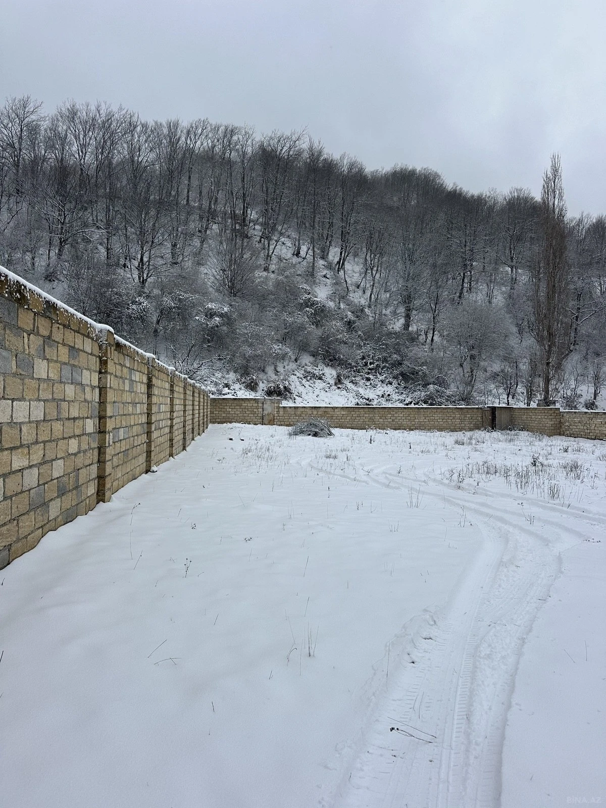 Satılır torpaq sahəsi 12 m²