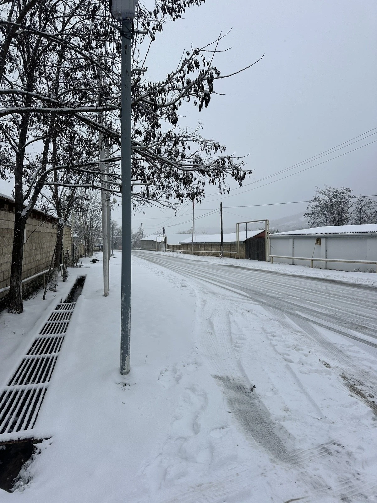 Satılır torpaq sahəsi 12 m²