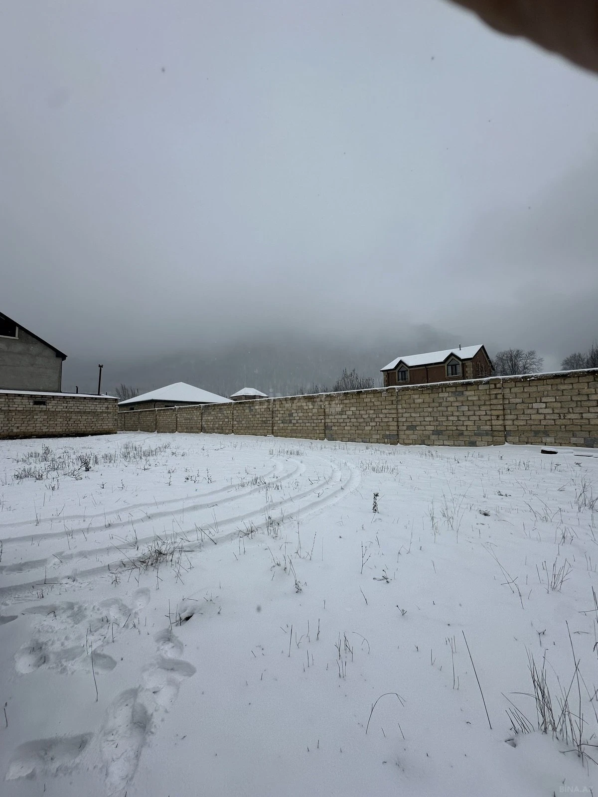 Satılır torpaq sahəsi 12 m²