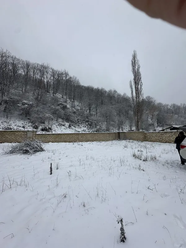 Satılır torpaq sahəsi 12 m²