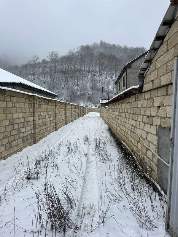 Satılır torpaq sahəsi 12 m²