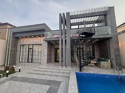Satılır 5 otaqlı həyət evi 170 m²