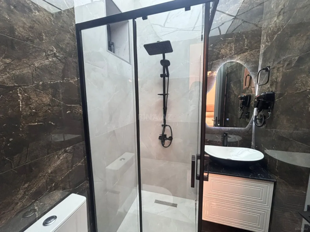 Satılır 5 otaqlı həyət evi 170 m²