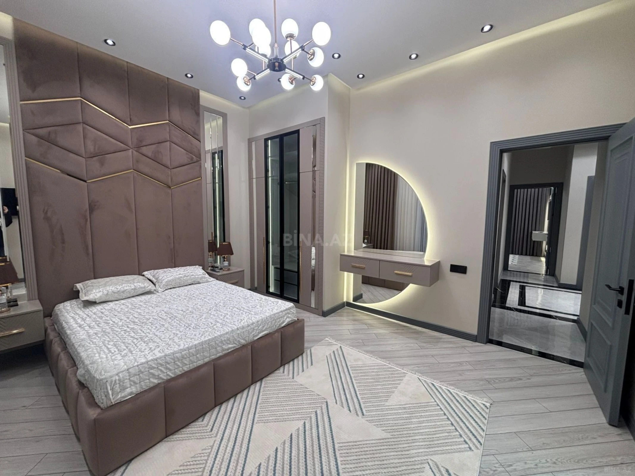 Satılır 5 otaqlı həyət evi 170 m²