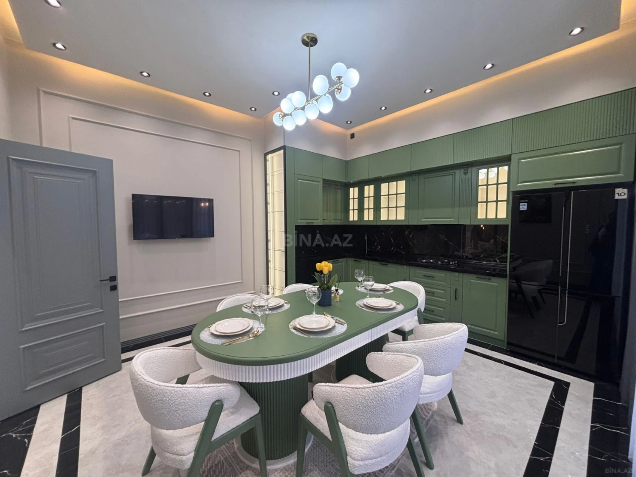 Satılır 5 otaqlı həyət evi 170 m²