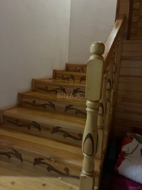 Satılır 5 otaqlı həyət evi 260 m²