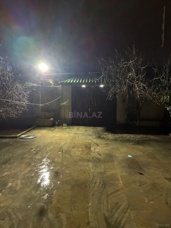 Satılır 5 otaqlı həyət evi 260 m²