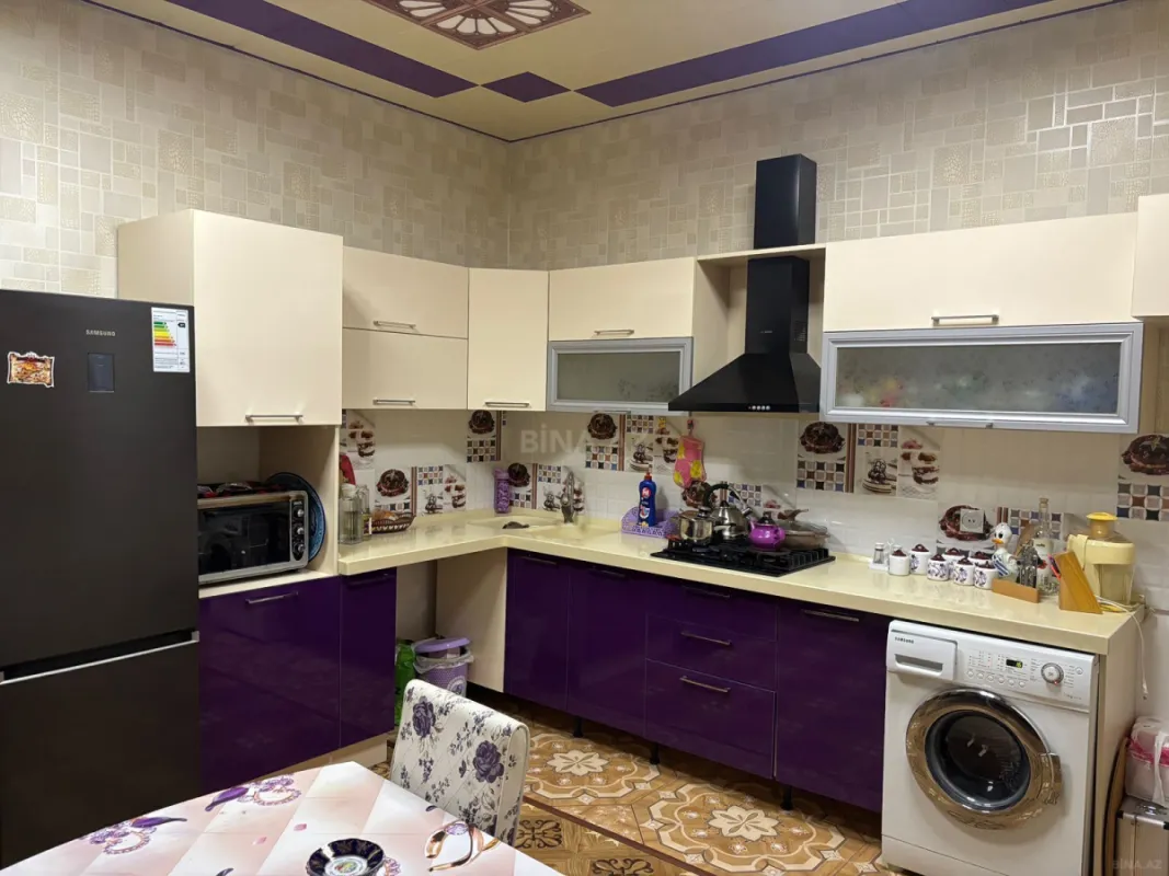 Satılır 5 otaqlı həyət evi 260 m²