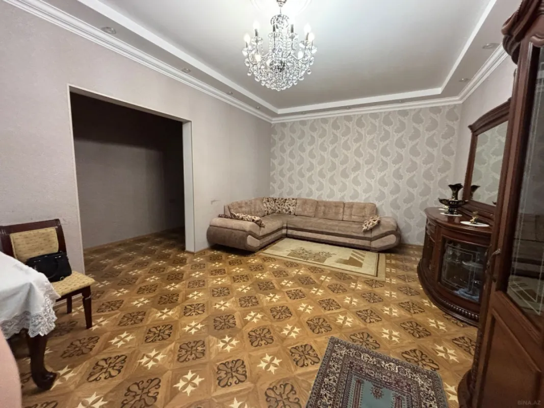 Satılır 5 otaqlı həyət evi 260 m²