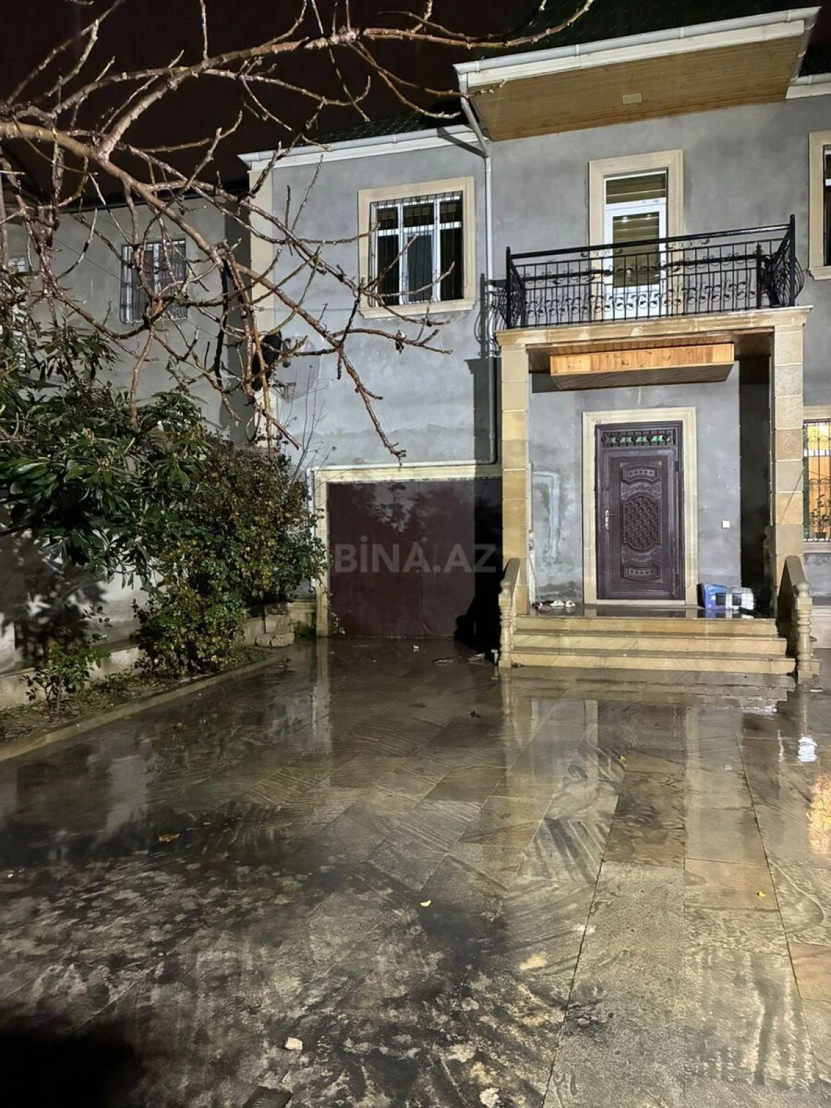Satılır 5 otaqlı həyət evi 260 m²