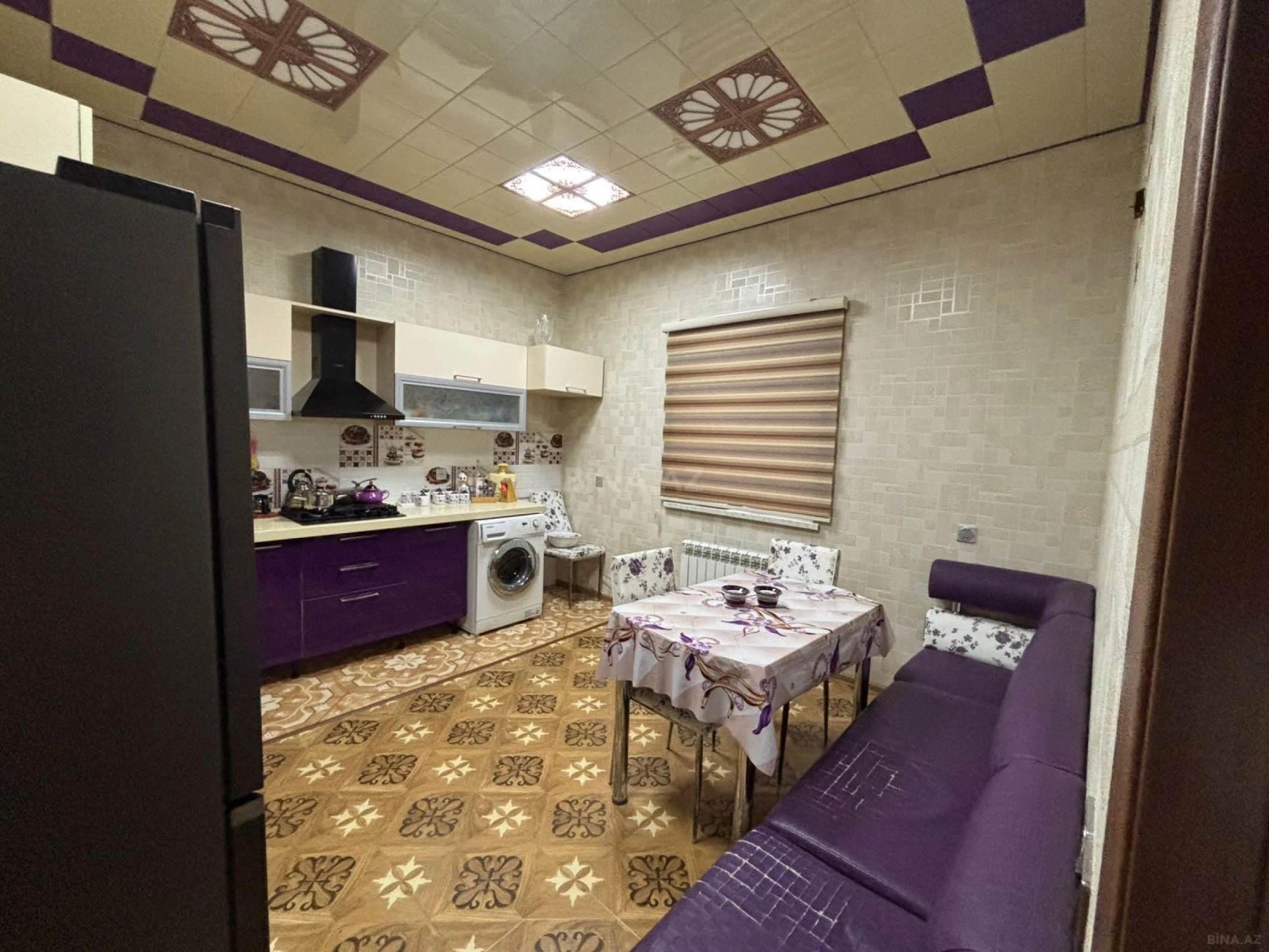 Satılır 5 otaqlı həyət evi 260 m²