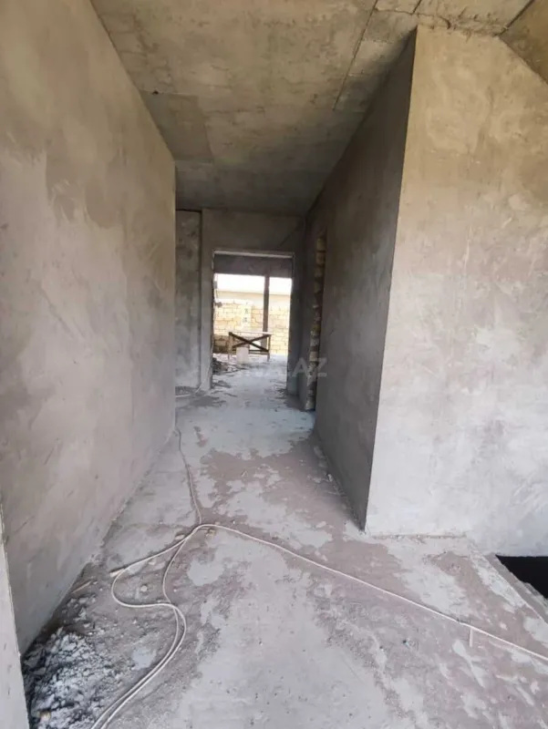 Satılır 6 otaqlı həyət evi 400 m²