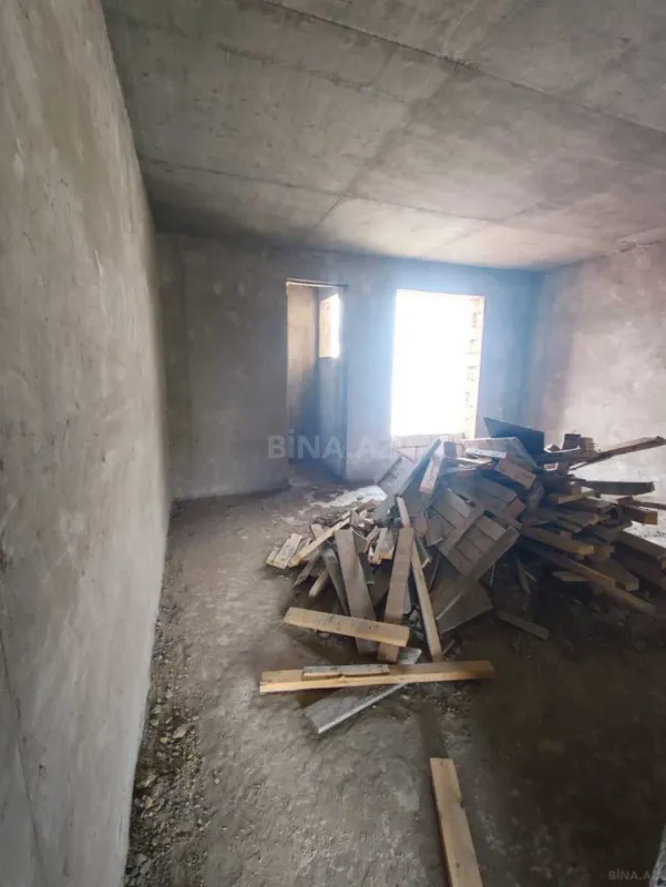 Satılır 6 otaqlı həyət evi 400 m²