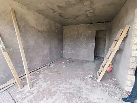 Satılır 6 otaqlı həyət evi 400 m²