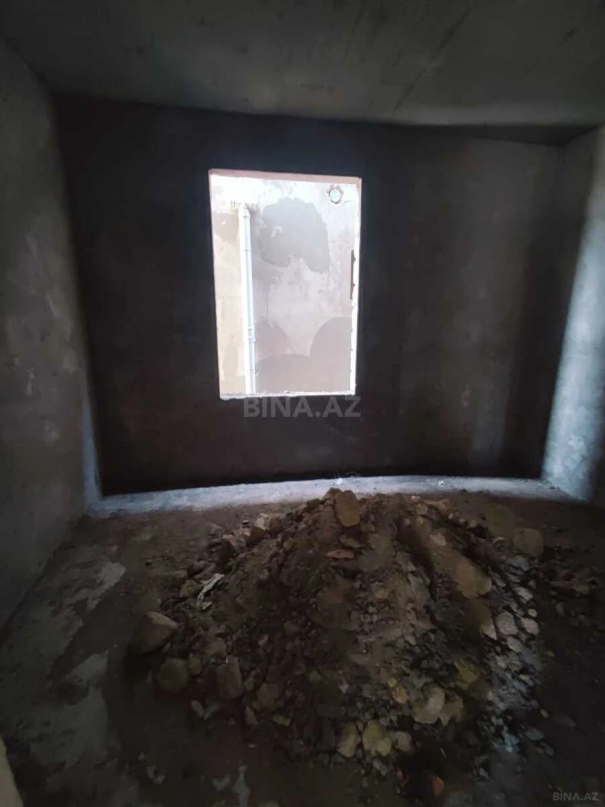 Satılır 6 otaqlı həyət evi 400 m²