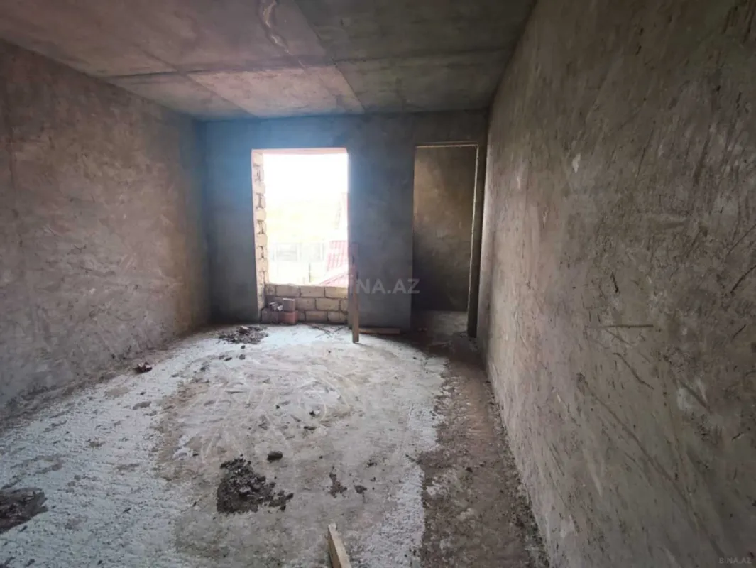 Satılır 6 otaqlı həyət evi 400 m²