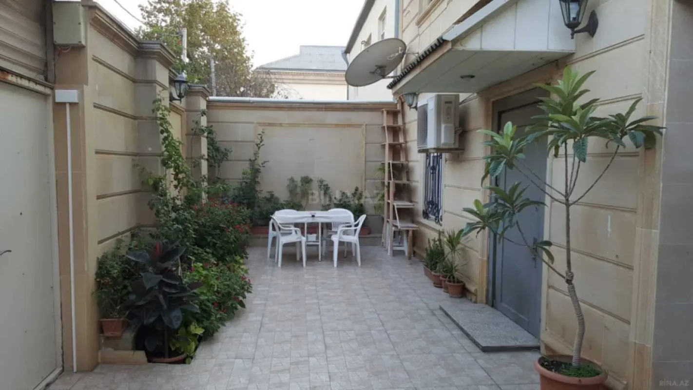 Satılır 5 otaqlı həyət evi 133.3 m²
