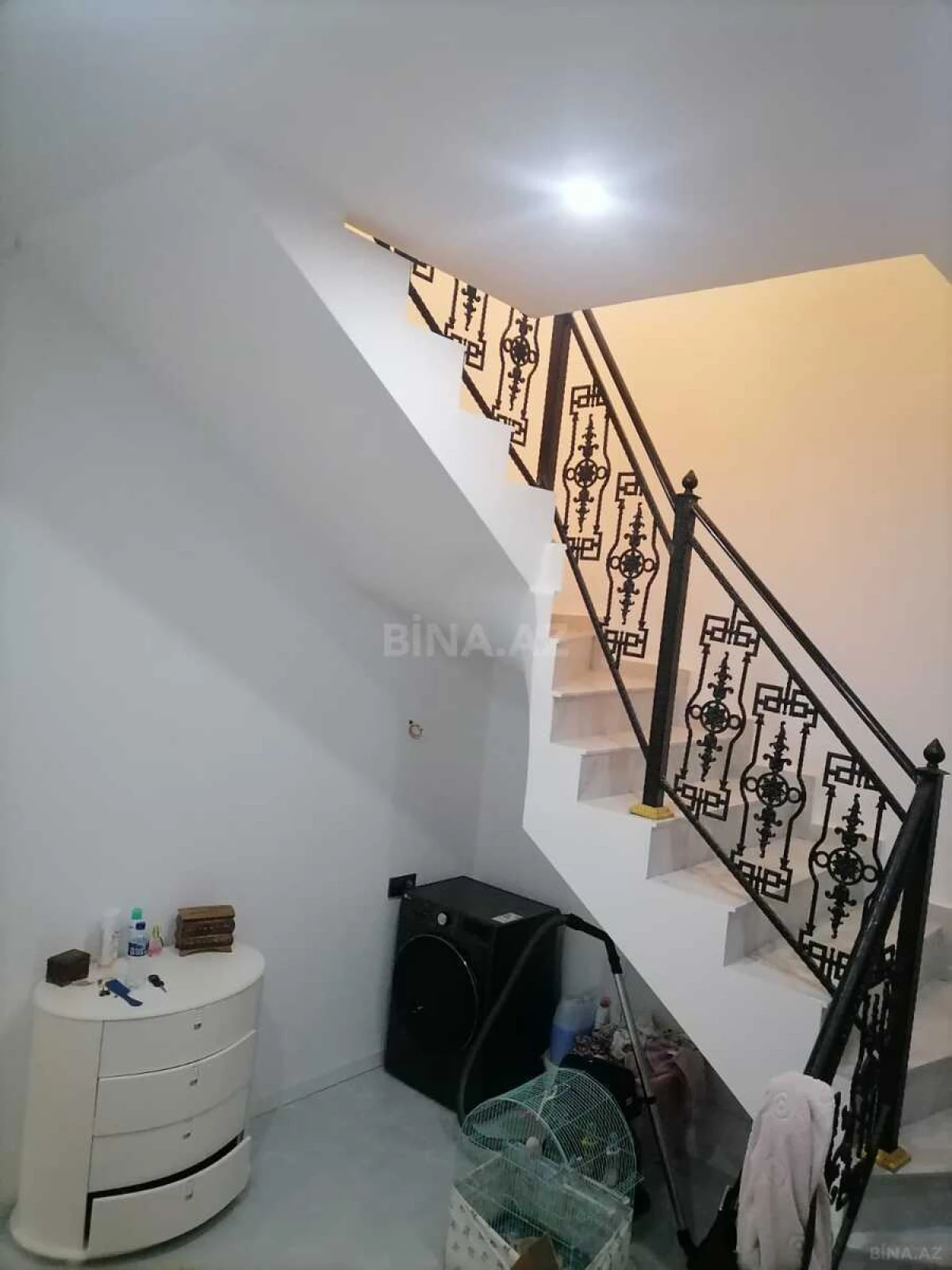 Satılır 5 otaqlı həyət evi 180 m²