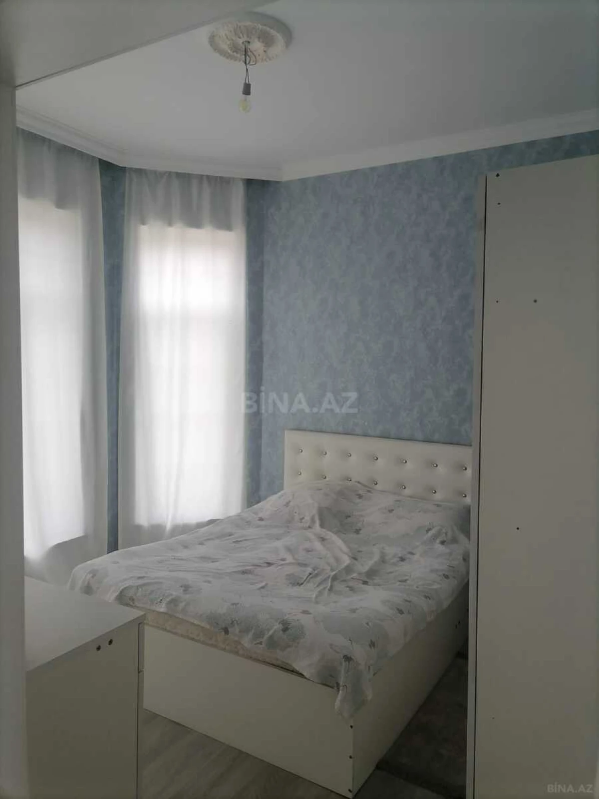 Satılır 5 otaqlı həyət evi 180 m²