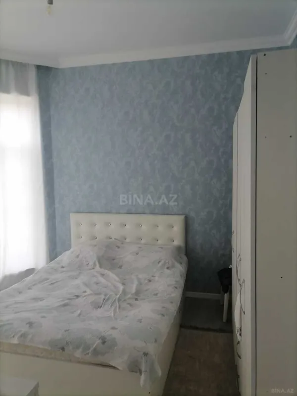 Satılır 5 otaqlı həyət evi 180 m²