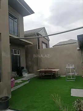 Satılır 5 otaqlı həyət evi 180 m²