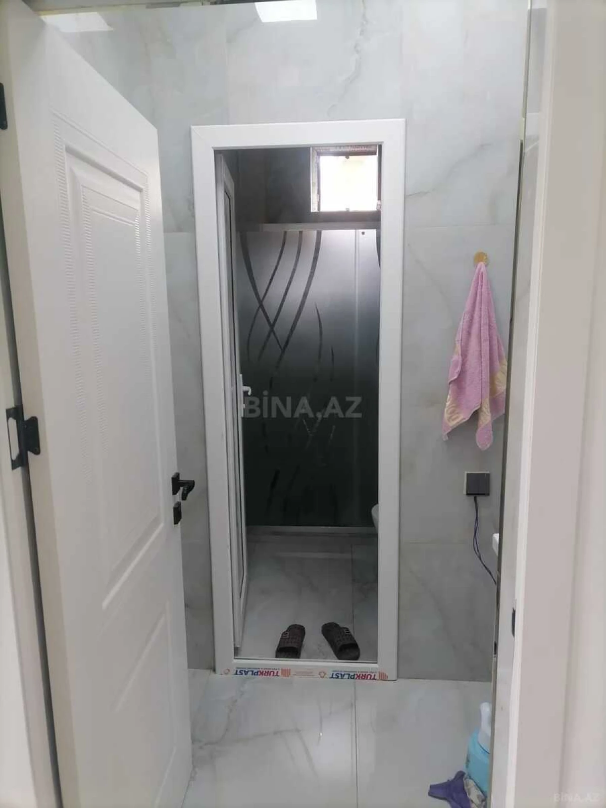 Satılır 5 otaqlı həyət evi 180 m²