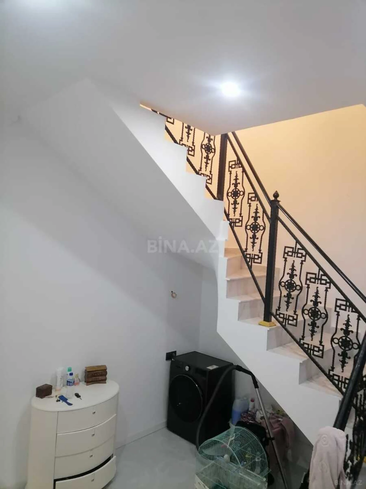 Satılır 5 otaqlı həyət evi 180 m²