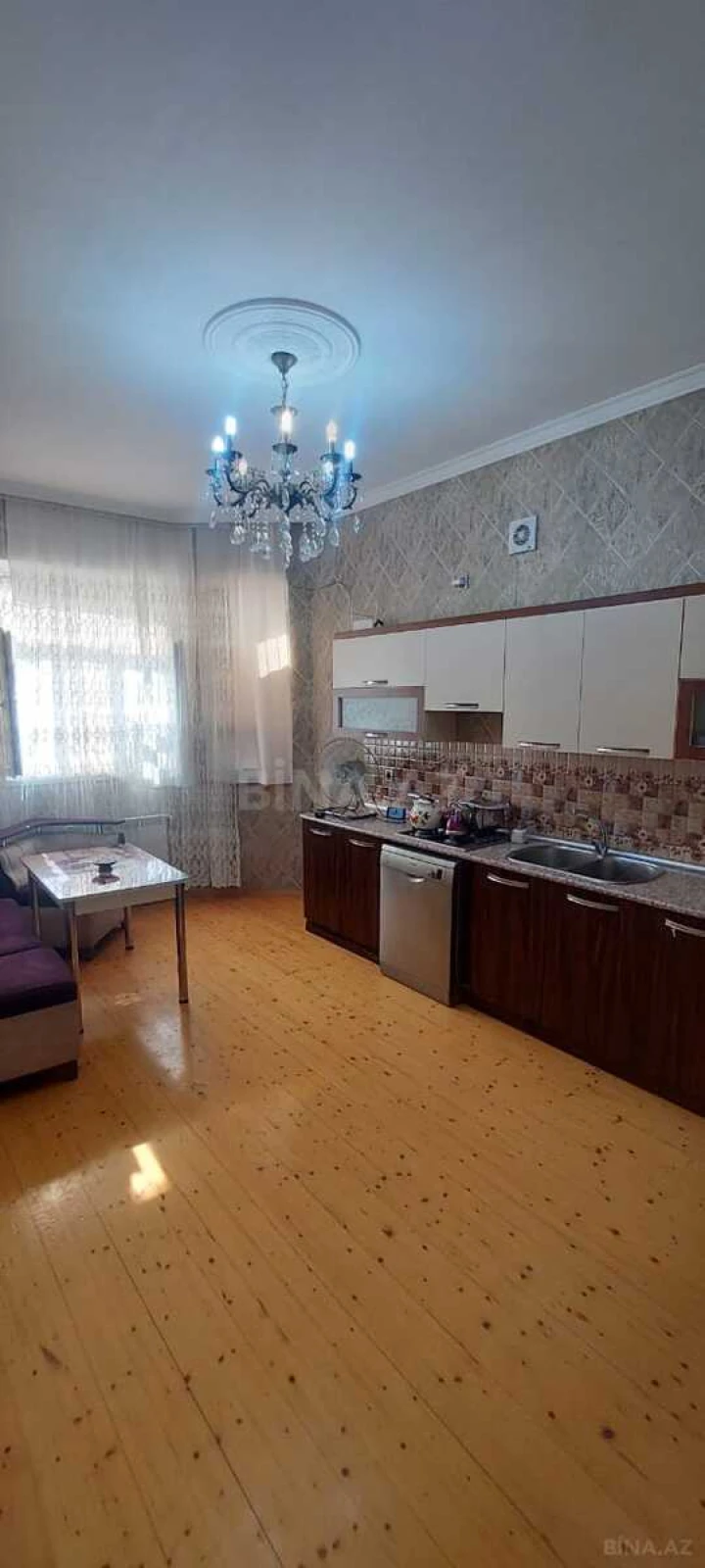 Satılır 7 otaqlı həyət evi 210 m²