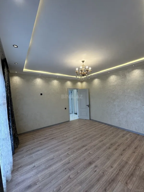 Satılır 5 otaqlı həyət evi 205 m²
