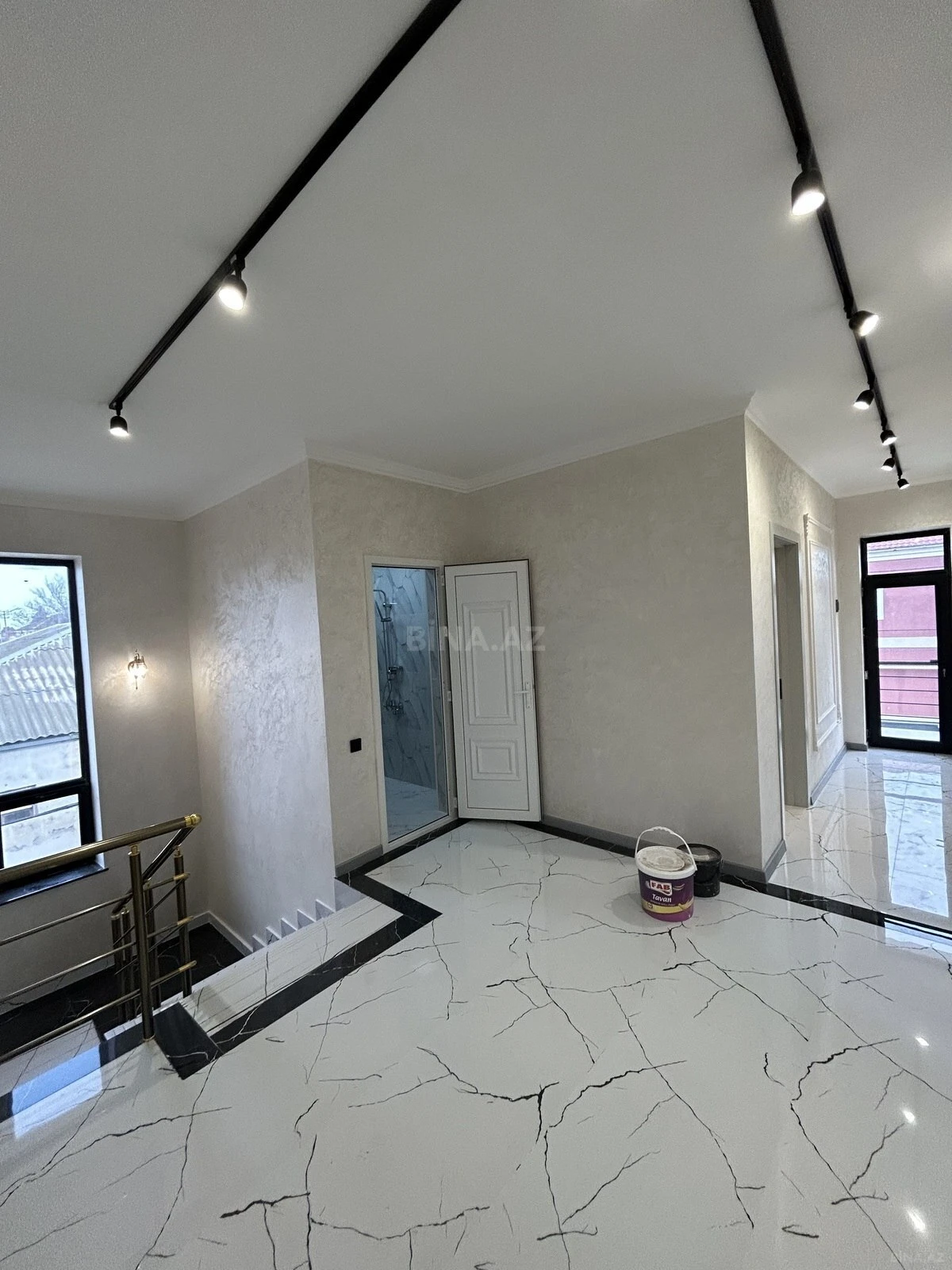 Satılır 5 otaqlı həyət evi 205 m²