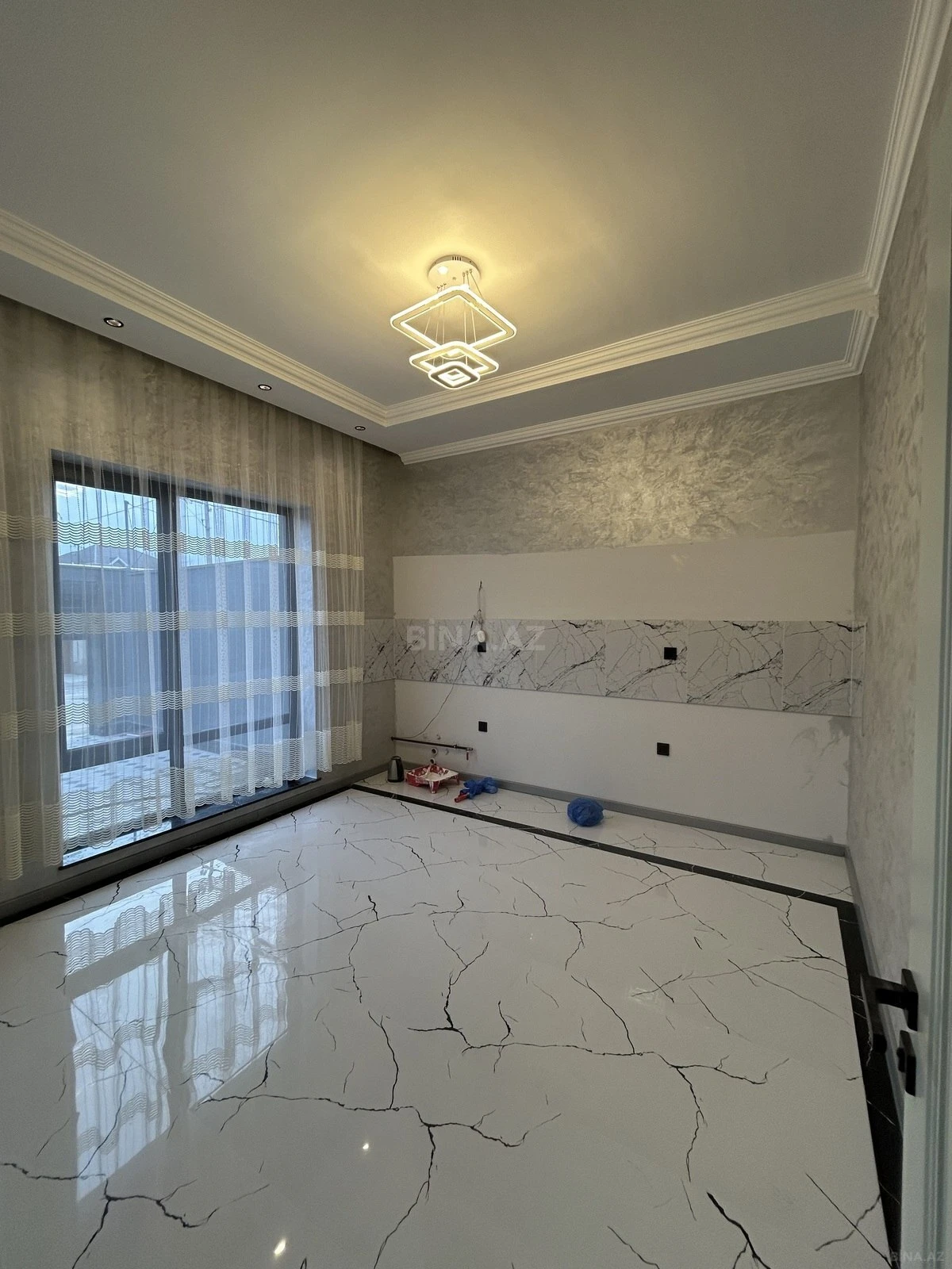 Satılır 5 otaqlı həyət evi 205 m²