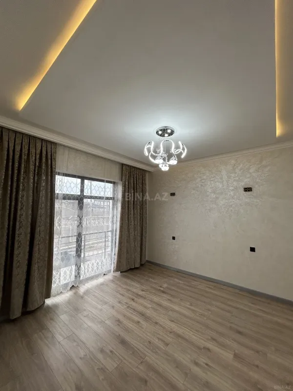 Satılır 5 otaqlı həyət evi 205 m²