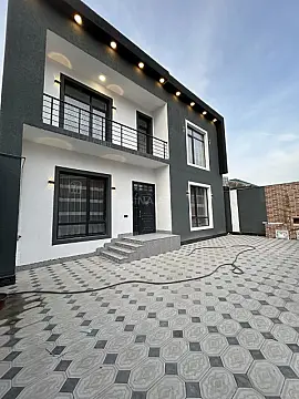 Satılır 5 otaqlı həyət evi 205 m²