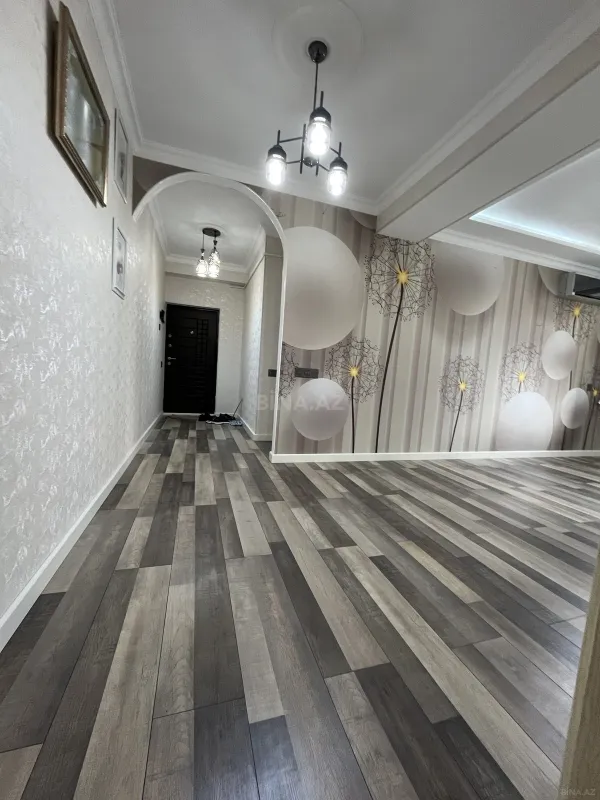Satılır 3 otaqlı mənzil 83 m²