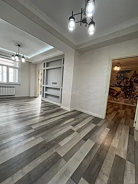 Satılır 3 otaqlı mənzil 83 m²