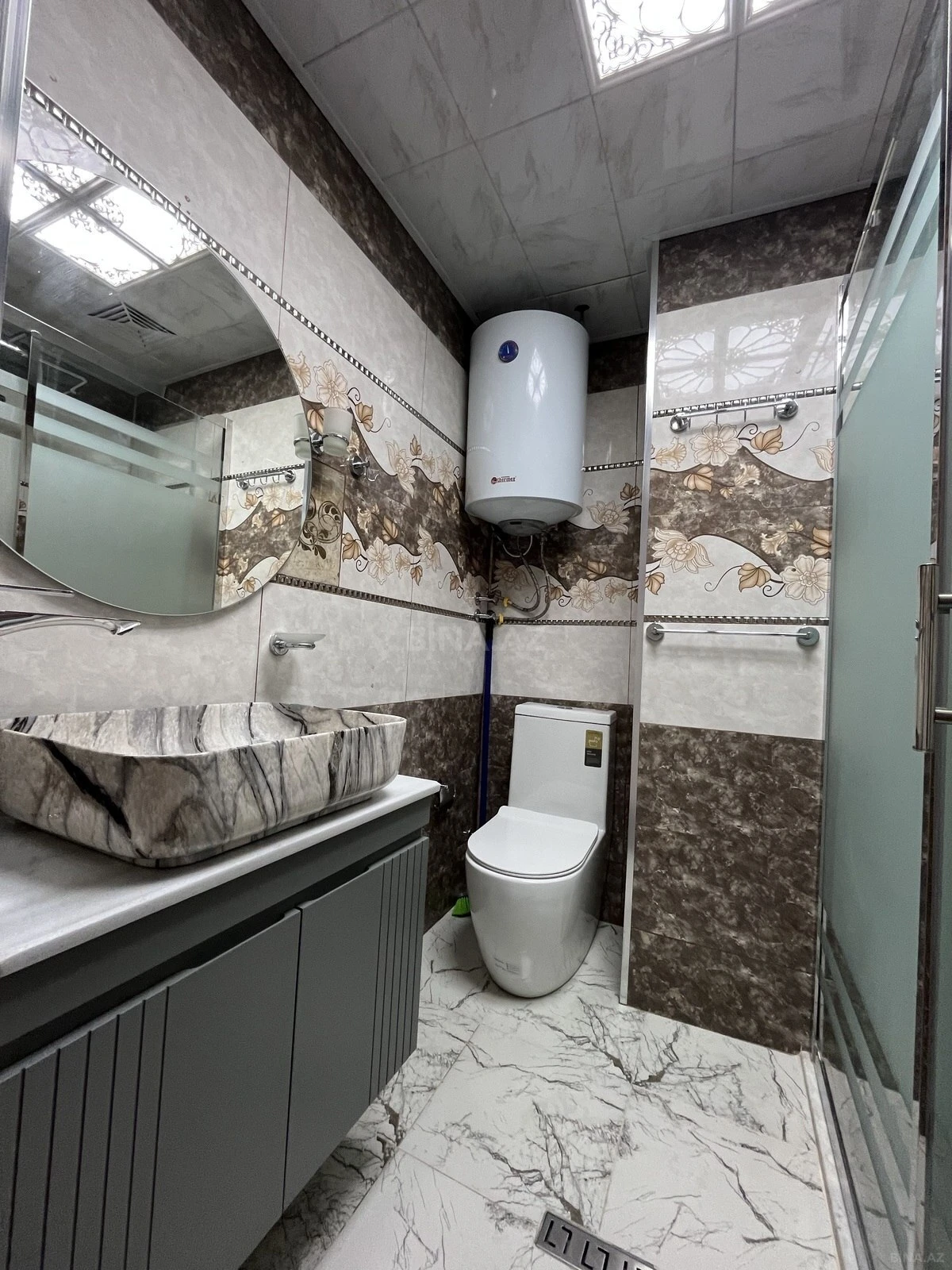 Satılır 3 otaqlı mənzil 83 m²