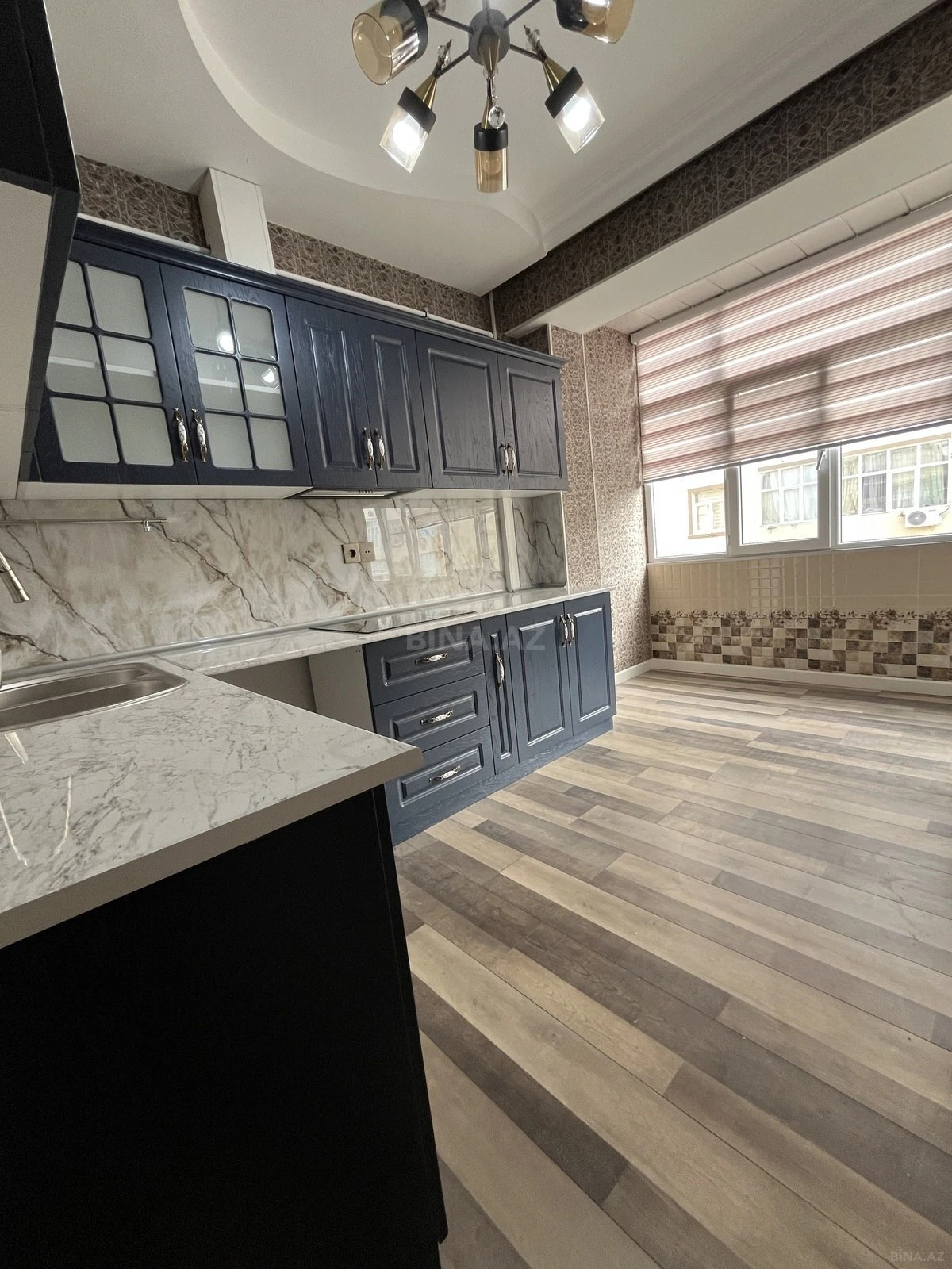 Satılır 3 otaqlı mənzil 83 m²