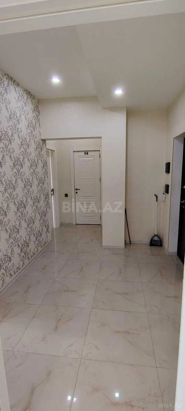 Satılır 2 otaqlı mənzil 80 m²