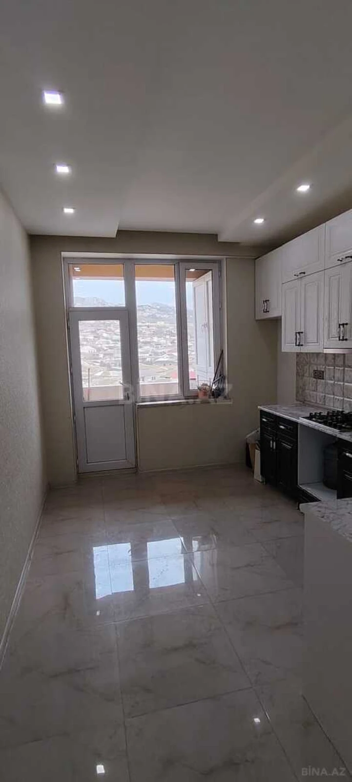 Satılır 2 otaqlı mənzil 80 m²