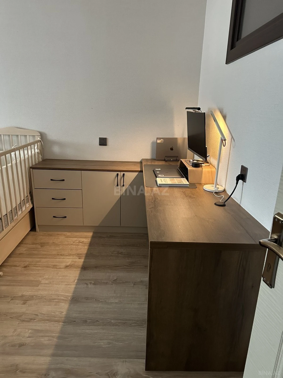 Satılır 2 otaqlı mənzil 67 m²