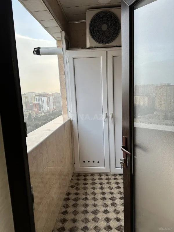 Satılır 2 otaqlı mənzil 67 m²