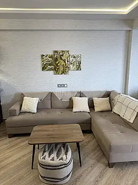 Satılır 2 otaqlı mənzil 67 m²