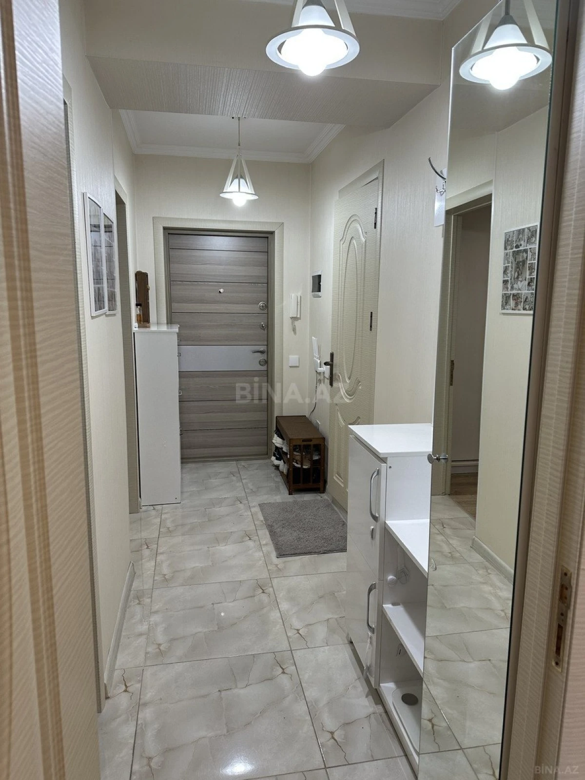 Satılır 2 otaqlı mənzil 67 m²