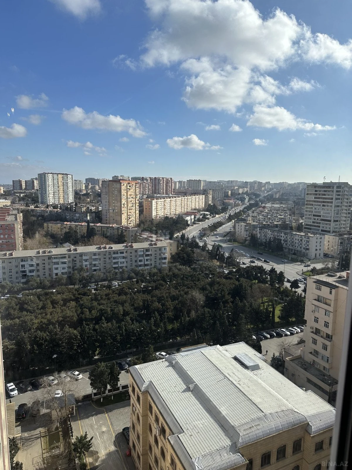 Satılır 2 otaqlı mənzil 67 m²