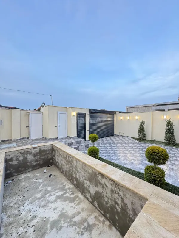 Satılır 4 otaqlı həyət evi 150 m²