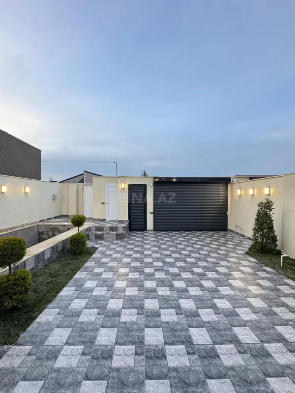 Satılır 4 otaqlı həyət evi 150 m²